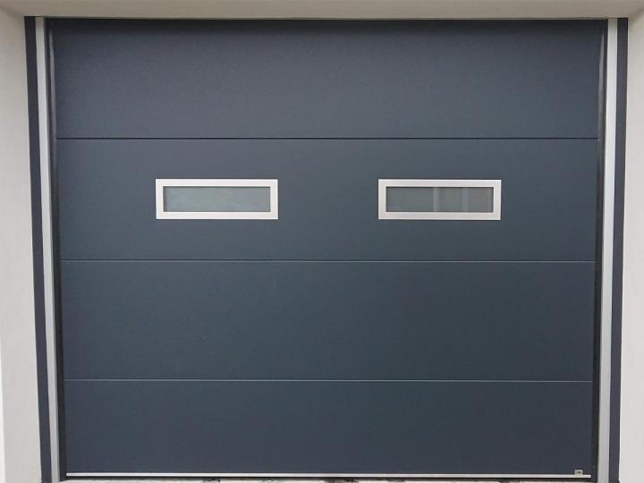 Installation de porte de garage Isère