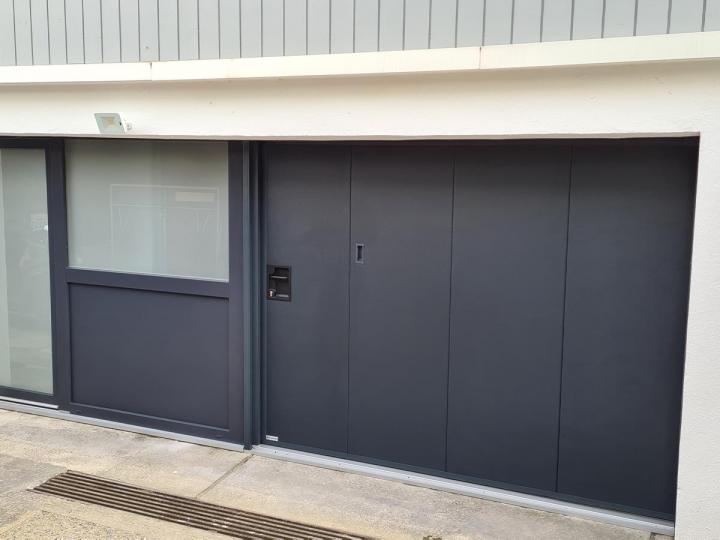 Pose de porte de garage Isère